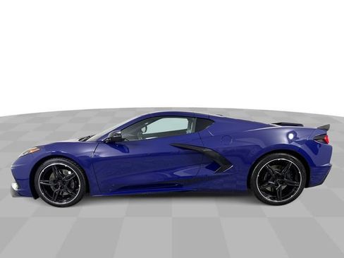 Used 2025 Chevrolet Corvette Stingray Preferred Cpe w/ Z51 Performance Package RWD image 5