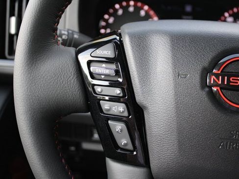 New 2025 Nissan Frontier PRO-4X w/ Pro Premium Package image 10