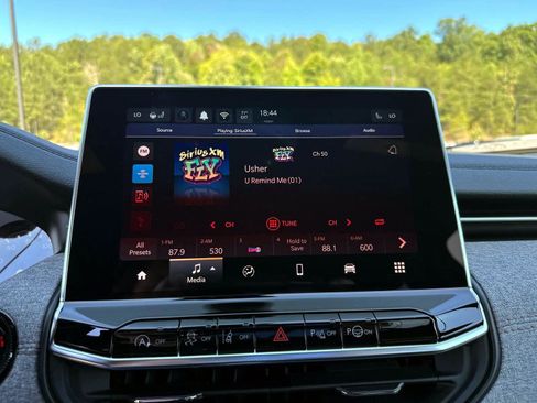 New 2024 Jeep Compass Latitude w/ Sun and Sound Group image 24