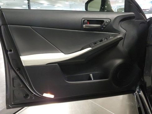 Used 2025 Lexus IS 350 F Sport image 13