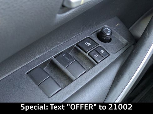 Used 2022 Toyota Corolla SE image 24
