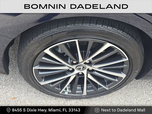 Used 2024 Lexus ES 350 350 image 6