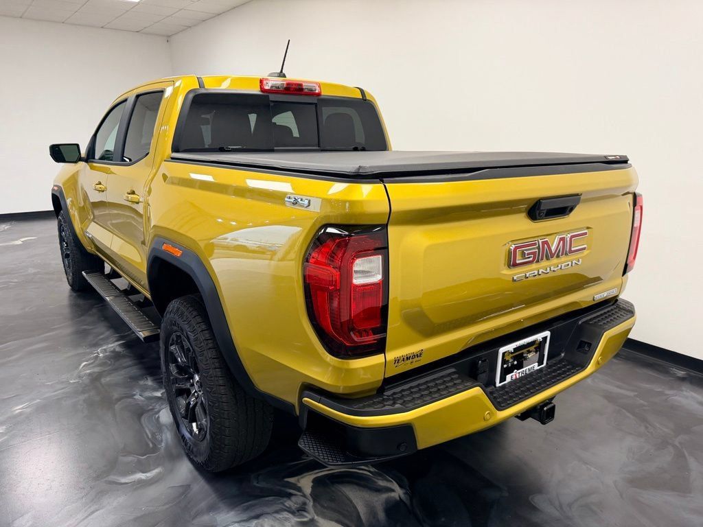 Used 2023 GMC Canyon Elevation w/ Elevation Premium Package AWD/4WD image 19