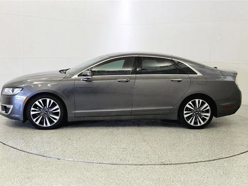 Used 2018 Lincoln MKZ Select w/ Technology Package FWD image 4