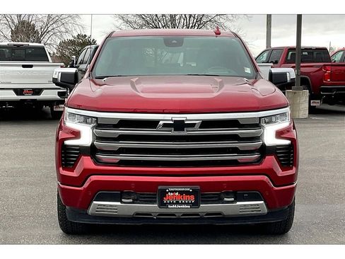 Used 2024 Chevrolet Silverado 1500 High Country w/ Technology Package image 3