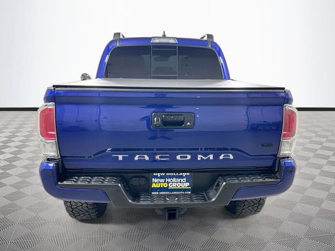 Used 2022 Toyota Tacoma TRD Off-Road w/ TRD Premium Off Road Package AWD/4WD image 6