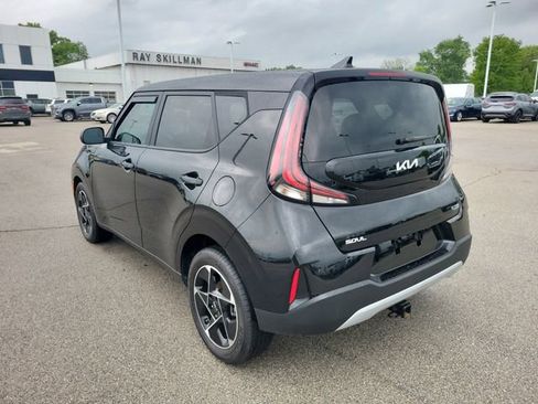 Used 2023 Kia Soul EX FWD image 3