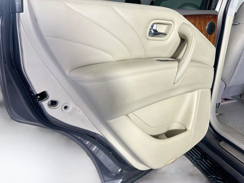 Used 2016 INFINITI QX80 4WD w/ Deluxe Technology Package image 28