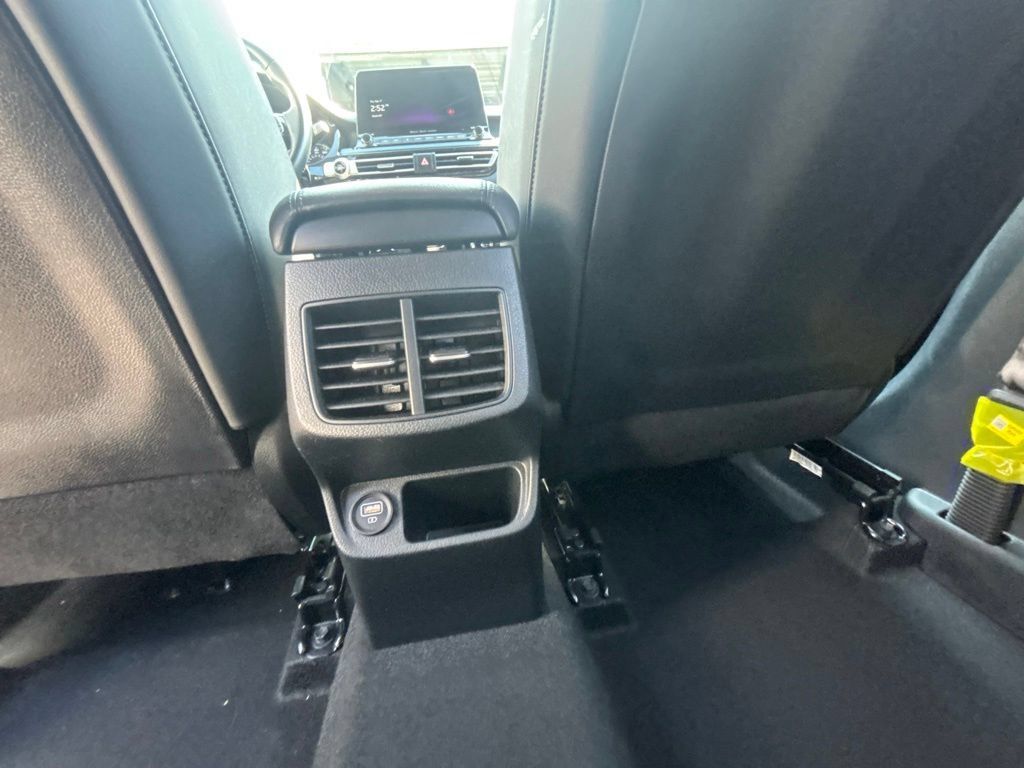 Certified 2023 Kia Seltos S w/ Navigation Package AWD/4WD image 19