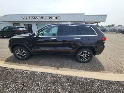 Used 2020 Jeep Grand Cherokee Limited AWD/4WD image 19