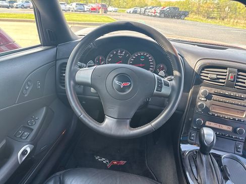Used 2008 Chevrolet Corvette Coupe w/ Preferred Equipment Group RWD image 12