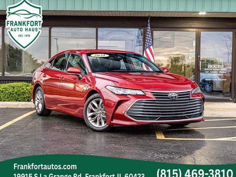 Used 2021 Toyota Avalon XLE FWD image 1
