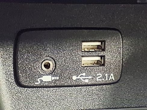 Used 2019 Subaru Forester Limited w/ Popular Package #3 image 25