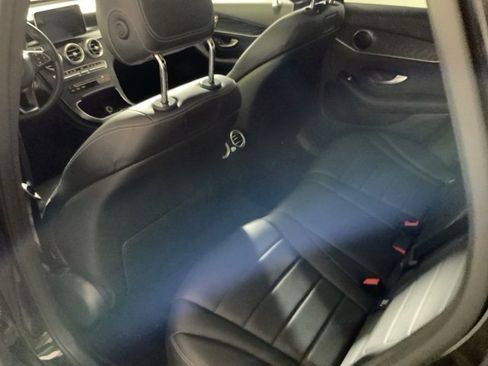 Used 2018 Mercedes-Benz GLC 300 4MATIC image 30