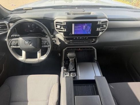 Certified 2025 Toyota Sequoia SR5 AWD/4WD image 9