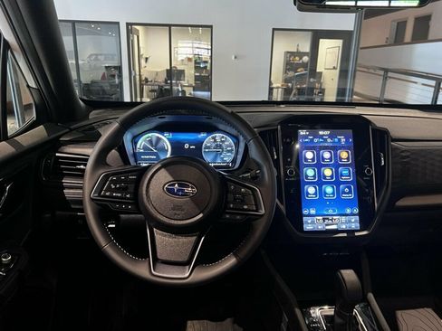 Used 2025 Subaru Forester Limited w/ Popular Package AWD/4WD image 17