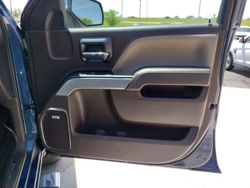 Used 2018 Chevrolet Silverado 1500 LTZ Z71 w/ LTZ Plus Package AWD/4WD image 35
