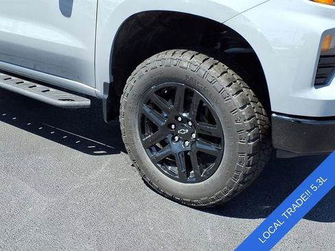 Used 2024 Chevrolet Silverado 1500 Custom Trail Boss w/ LPO, Dark Essentials Package image 17