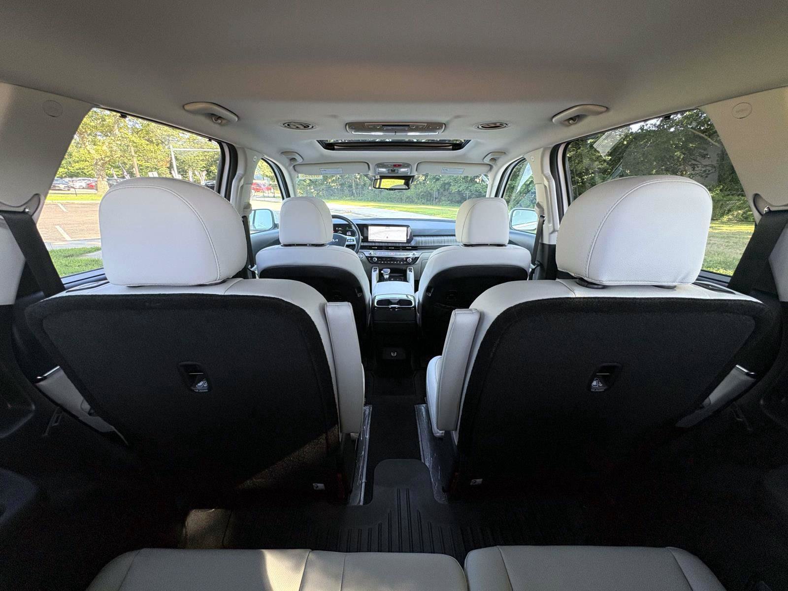 Certified 2025 Kia Telluride EX w/ EX Captain's Chair Package AWD/4WD image 26