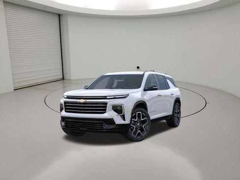 New 2026 Chevrolet Traverse High Country w/ LPO, Floor Liner Package image 8