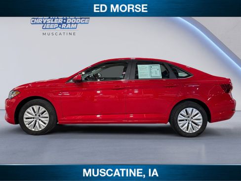 Used 2019 Volkswagen Jetta S image 2