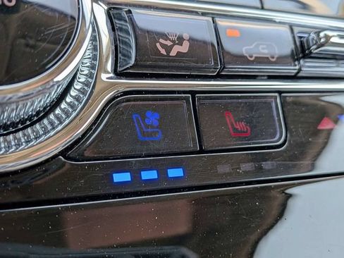 Used 2021 Lincoln Corsair AWD image 25