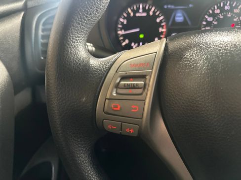 Used 2013 Nissan Altima 2.5 S FWD image 18