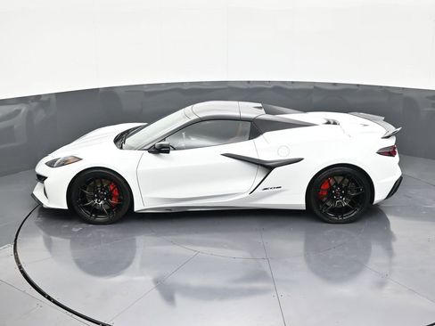 Used 2026 Chevrolet Corvette Z06 RWD image 10