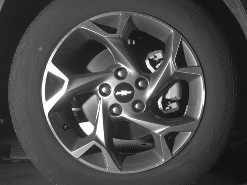 Used 2025 Chevrolet Trax LT w/ LT Convenience Package image 13