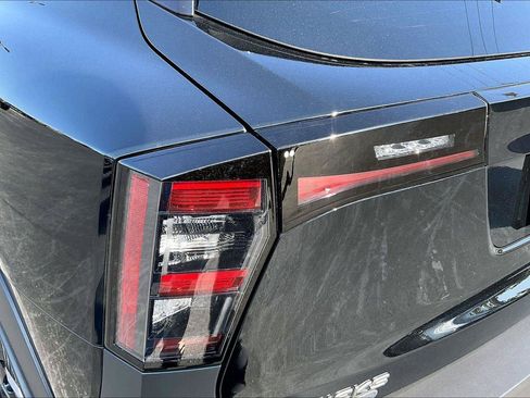 Certified 2025 Nissan Kicks SV FWD image 30