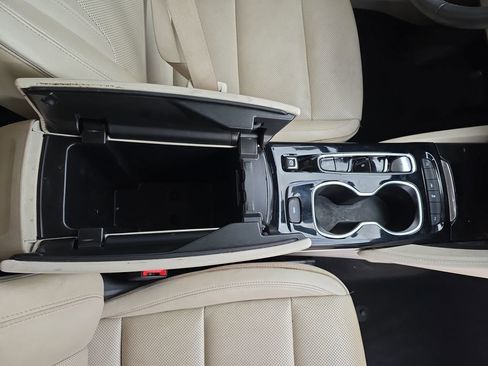 Used 2021 Buick Envision Essence image 18