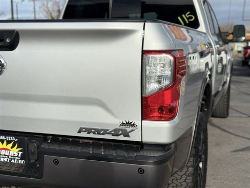 Used 2019 Nissan Titan PRO-4X w/ Pro-4x Convenience Package image 21