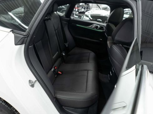 Used 2025 BMW 430i xDrive w/ Premium Package image 12