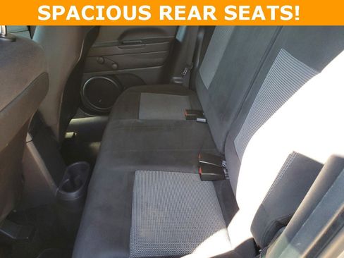 Used 2015 Jeep Patriot Sport image 9