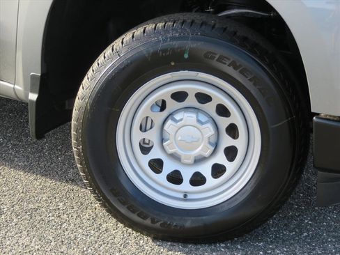 New 2026 Chevrolet Silverado 1500 W/T image 7