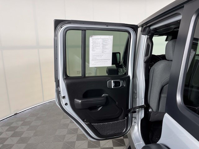 Used 2024 Jeep Wrangler Unlimited AWD/4WD image 38