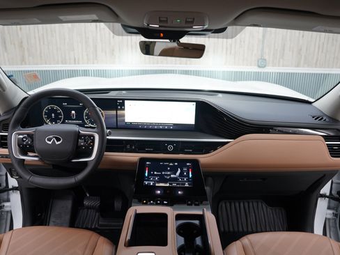 Used 2025 INFINITI QX80 Luxe image 17