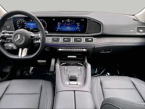 Used 2026 Mercedes-Benz GLS 450 4MATIC image 16