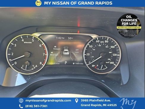 Used 2023 Nissan Rogue SV AWD/4WD image 8