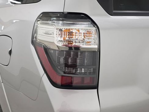 Certified 2024 Toyota 4Runner TRD Off-Road Premium AWD/4WD image 29