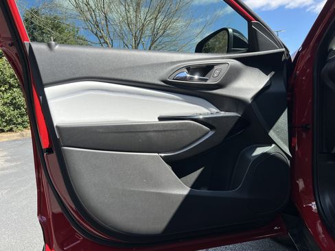 New 2026 Chevrolet Trax LT w/ Midnight Edition image 15