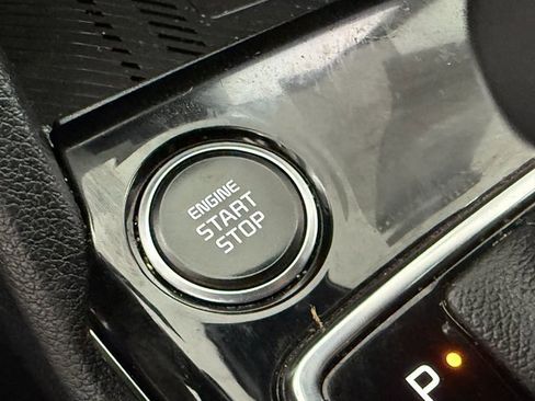 Used 2023 Kia Sportage EX image 19