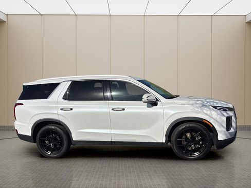 Used 2022 Hyundai Palisade SEL w/ 8P Bench Seat Package image 6