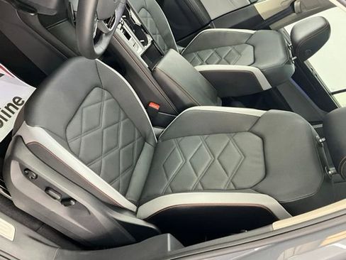 Used 2025 Volkswagen Atlas Peak Edition SE AWD/4WD image 7