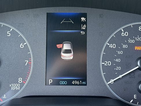 Used 2025 Toyota Corolla SE image 22