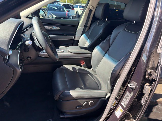 Used 2024 Genesis GV70 2.5T w/ Advanced Package AWD/4WD image 10