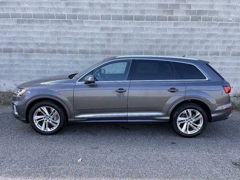 Used 2021 Audi Q7 3.0T Premium AWD/4WD image 4