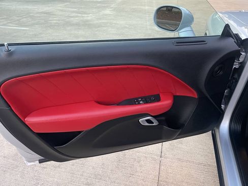 Used 2022 Dodge Challenger GT AWD/4WD image 3