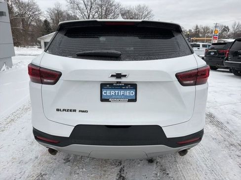 Certified 2023 Chevrolet Blazer LT w/ LPO, Black Grille Bar Package image 4