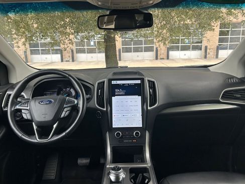 Used 2022 Ford Edge SEL image 33